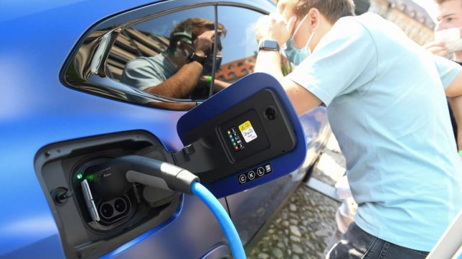 Weniger verkaufte Autos in Europa wegen Lieferengp&auml;ssen bei Halbleitern