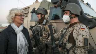 Verteidigungsministerin stellt Mali-Einsatz der Bundeswehr "sehr infrage"