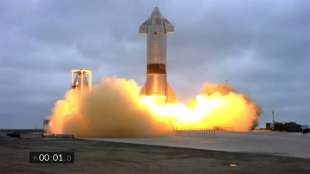 Prototyp von SpaceX-Rakete nach Testflug erfolgreich gelandet
