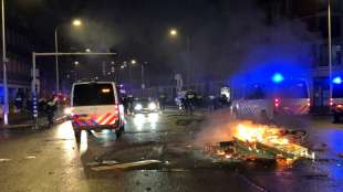 Scharfe Kritik an Ausschreitungen bei Corona-Protesten in Niederlanden und Belgien