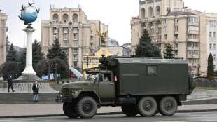 Ukrainischer Grenzschutz: Russische Truppen dringen in die Region Kiew vor 