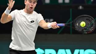 &Uuml;berraschung im Davis Cup: DTB-Team schl&auml;gt Serbien und hat Viertelfinale im Blick