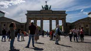 Ostdeutschland liegt bei Wirtschaftsleistung zur&uuml;ck