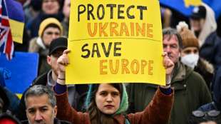 Proteste in zahlreichen L&auml;ndern gegen Moskaus Krieg in der Ukraine