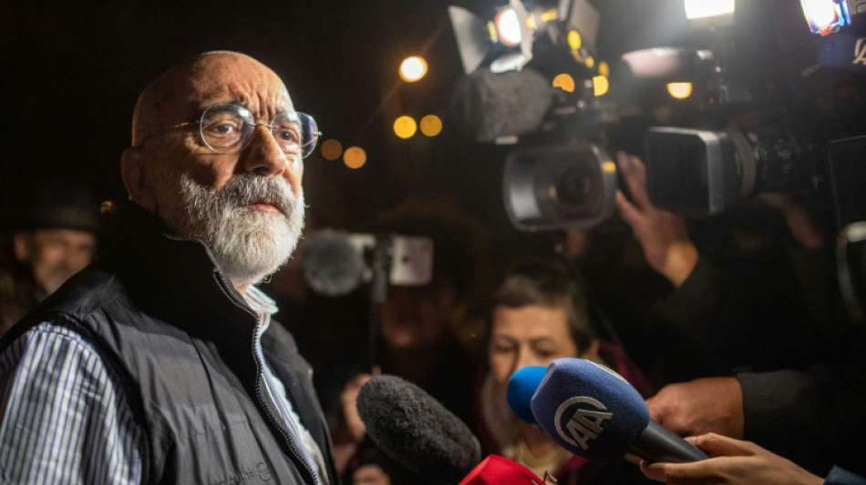 T&uuml;rkisches Gericht ordnet Freilassung von Schriftsteller Altan an 
