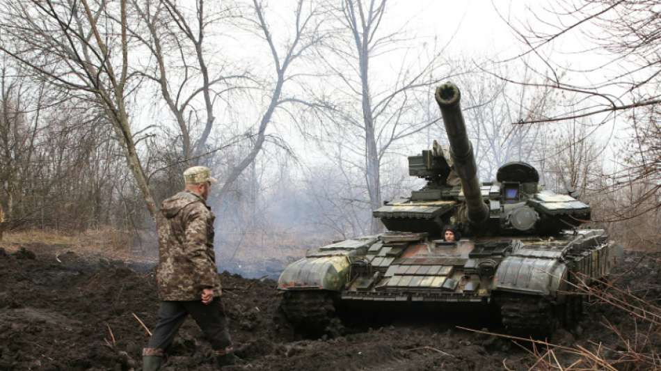 Borrell: Russland mit mehr als 100.000 Soldaten an Grenzen der Ukraine