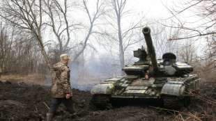 Borrell: Russland mit mehr als 100.000 Soldaten an Grenzen der Ukraine