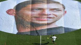 Prozess um Tod von Fu&szlig;ballstar Emiliano Sala bei Flugzeugabsturz beginnt