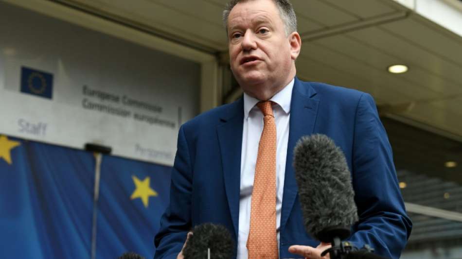 Neuer R&uuml;ckschlag f&uuml;r britischen Premier: Brexit-Minister tritt aus Protest zur&uuml;ck