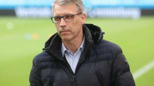 Nach Fan-Angriffen: Kn&auml;bel stellt Schalke-Profis Auflaufen frei