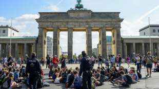 Klimaaktivisten starten Blockadeaktionen in Berlin