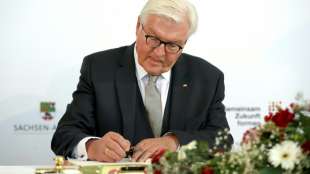Fr&uuml;herer Fu&szlig;ballbundestrainer L&ouml;w zu Mittagessen bei Bundespr&auml;sident Steinmeier