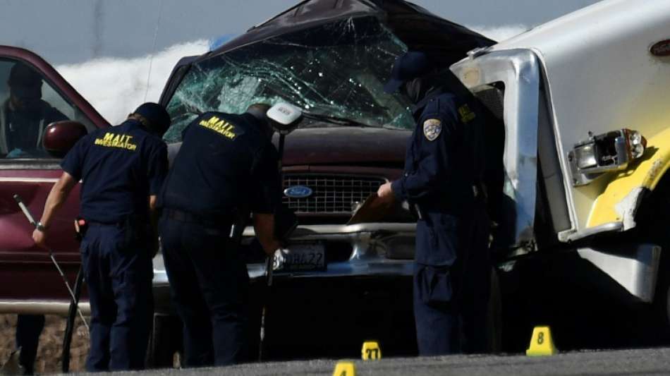 Mindestens 13 Tote bei Verkehrsunfall in Kalifornien