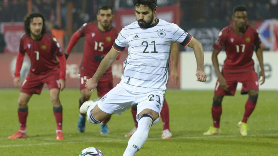 DFB-Star G&uuml;ndogan macht den Trainerschein