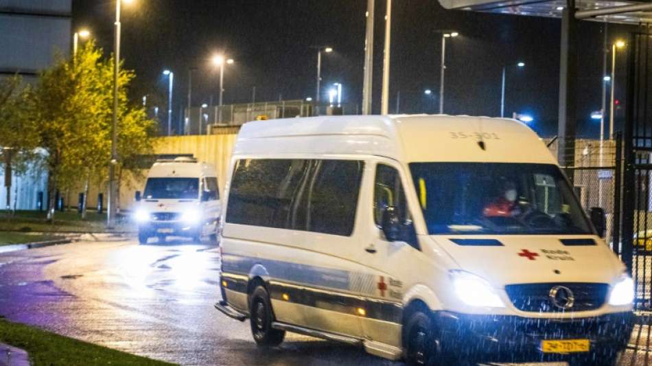 Niederlande melden mindestens 13 Omikron-F&auml;lle unter S&uuml;dafrika-R&uuml;ckkehrern