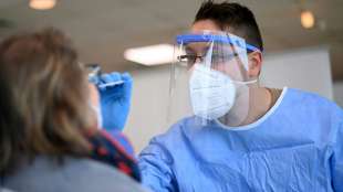 Fast 24.900 Neuinfektionen mit dem Coronavirus in Deutschland