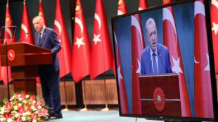T&uuml;rkische Justiz geht hart gegen Ex-Admirale nach Kritik an Kanal-Projekt vor