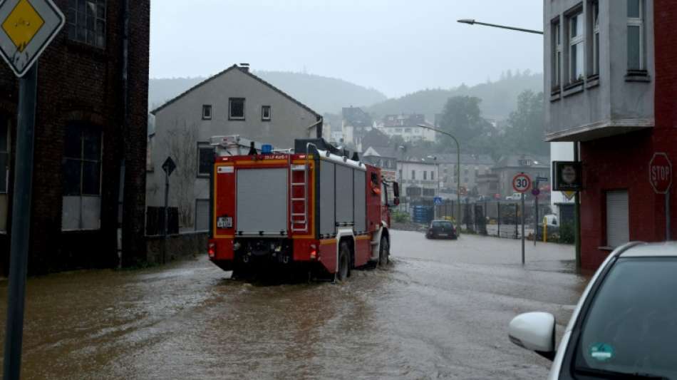 Mindestens vier tote Feuerwehrleute bei Hochwasser-Eins&auml;tzen in Nordrhein-Westfalen