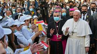Papst und Schiitenf&uuml;hrer Sistani werben bei historischem Treffen f&uuml;r Frieden