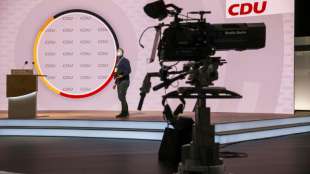 Entscheidung &uuml;ber neuen CDU-Vorsitzenden auf Digital-Parteitag