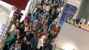 Frankfurter Buchmesse will im Oktober wieder Verlage und Besucher empfangen