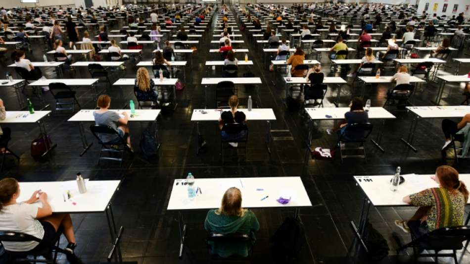 Weniger Hochschulabschl&uuml;sse in vergangenem Jahr wegen Corona-Pandemie