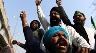 Modi schafft umstrittene Agrarreform nach Massenprotesten in Indien wieder ab 