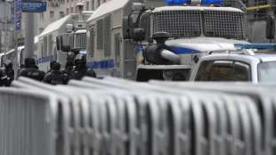 Polizei geht massiv gegen demonstrierende Nawalny-Anh&auml;nger vor