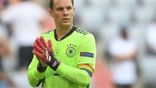 DFB: Keine Strafe f&uuml;r Neuers Regenbogenbinde