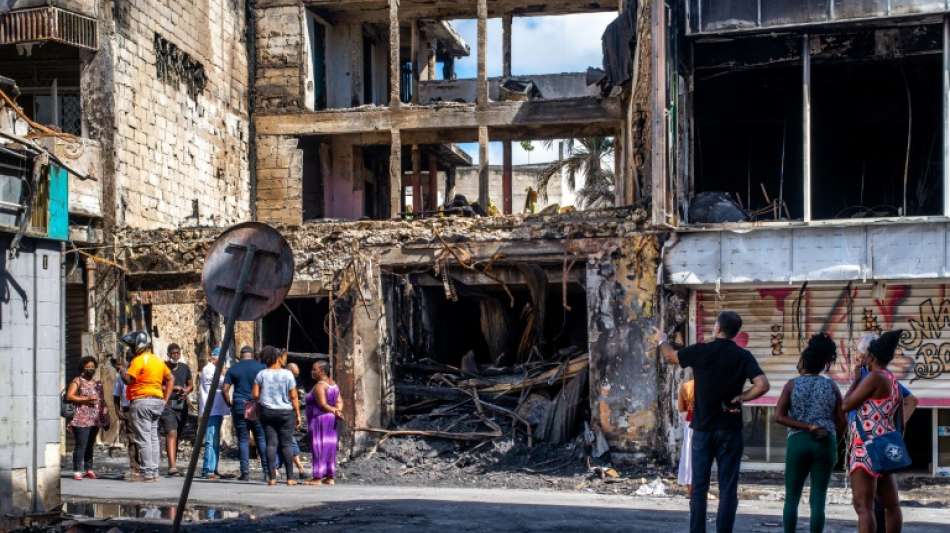 Soziale Unruhen nach Impfpass-Protesten in Guadeloupe halten an