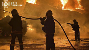 Droni russi su Odessa, incendio e interruzioni di corrente