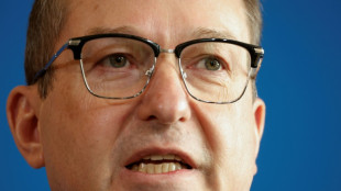 Dobrindt arbeitet an Aufhebung des Schutzstatus von Syrern