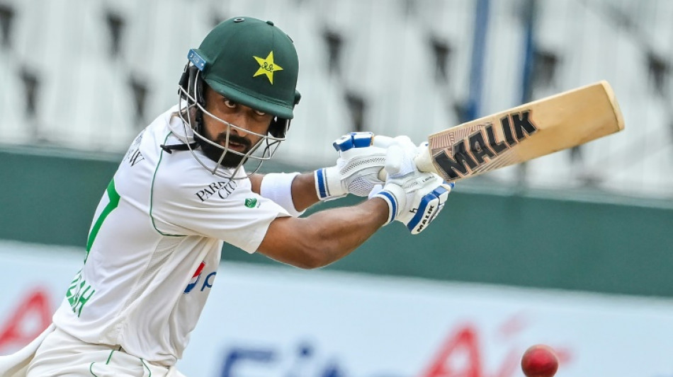 Shafique nears double ton as Pakistan's lead crosses 200 in 2nd Test
