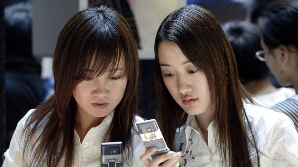 Salgono del 6,4% vendite al dettaglio Cina, cala produzione