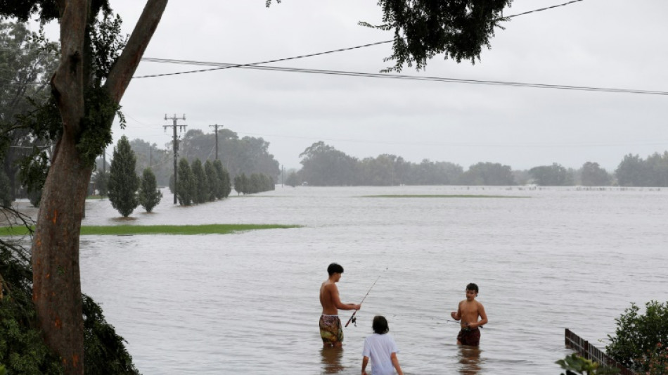 Australia ordena evacuar a 200.000 personas por la tormenta, de la que S&iacute;dney se salva