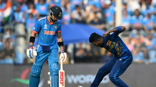 Dravid says Kohli 'relaxed' amid Tendulkar record hype