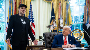 Trump a Musk, senza sussidi chiuderesti bottega