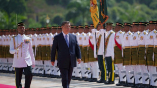 Xi contin&uacute;a en Malasia su gira de seducci&oacute;n por el sudeste asi&aacute;tico