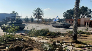 Israel reabre passagem de fronteira com Gaza para permitir entrada de ajuda humanit&aacute;ria