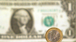 Euro in rialzo, scambiato a 1,1413 dollari