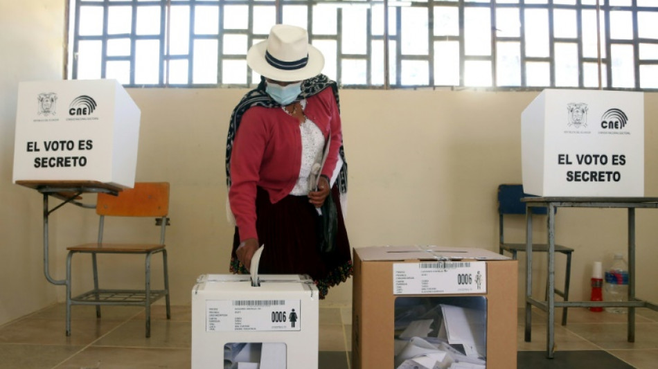 Equador ter&aacute; elei&ccedil;&otilde;es antecipadas em agosto ap&oacute;s dissolu&ccedil;&atilde;o do Congresso
