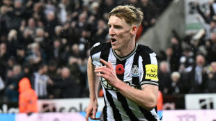 Newcastle end Arsenal's unbeaten run in controversial fashion