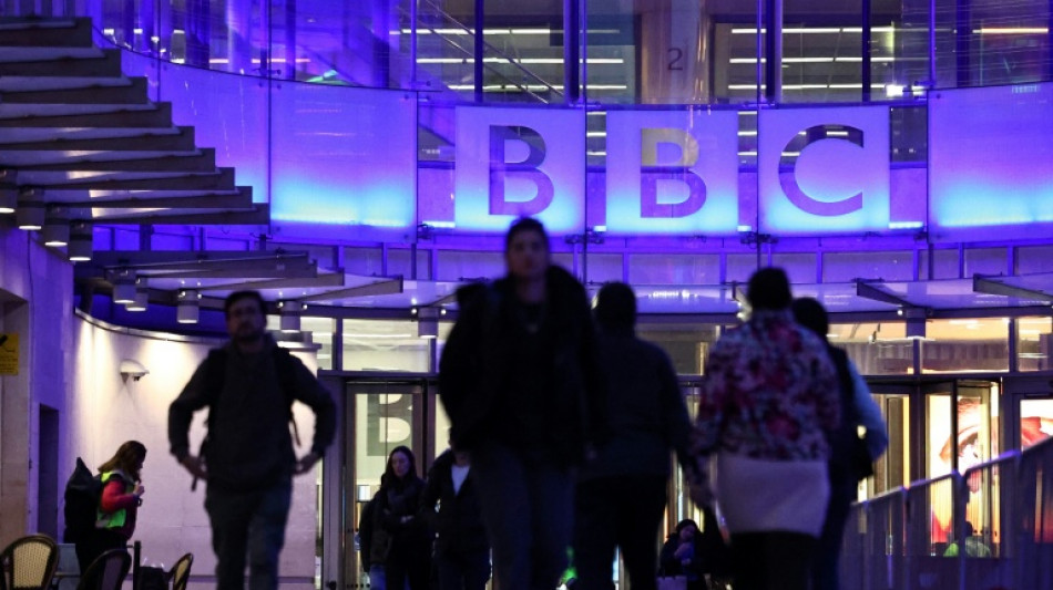 La BBC nombra a un director interino mientras se resuelve la demanda de Trump en su contra