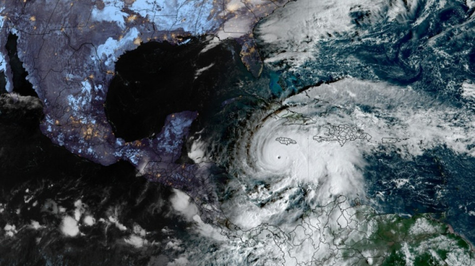 Jamaica teme destruição em massa com aproximação do furacão Melissa