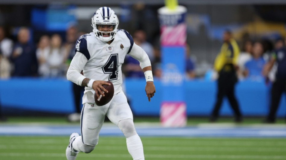 Prescott, Aubrey lead Dallas to win over Chargers