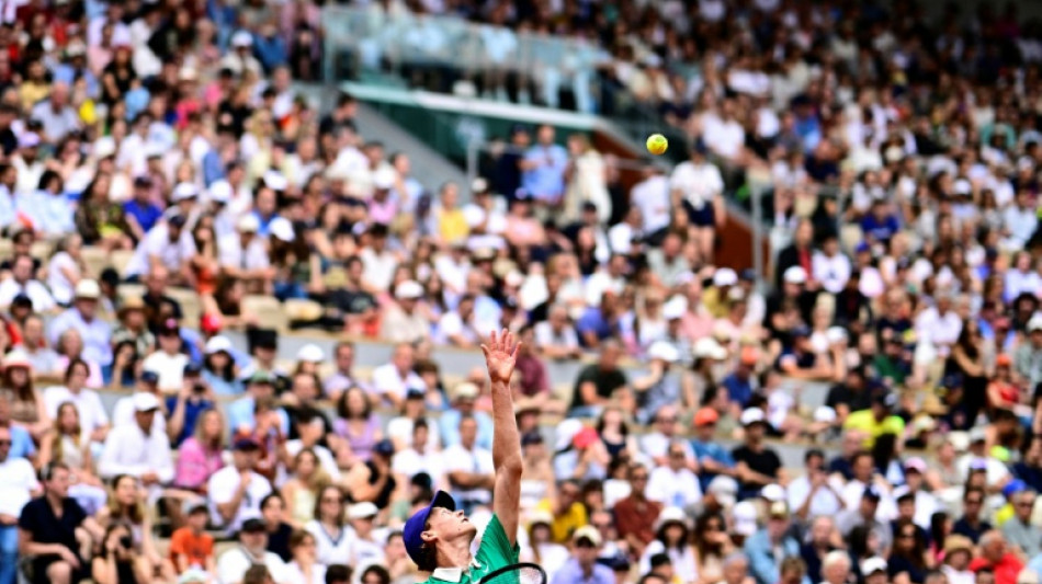 Sinner atropela Lehecka e vai às oitavas de Roland Garros