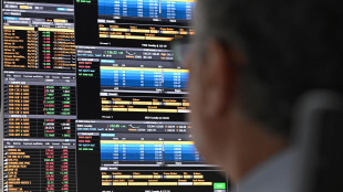 Borsa: Europa contiene il calo in chiusura, Londra -0,09%