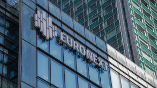 Borsa: l'Europa parte male, Francoforte -2,2%