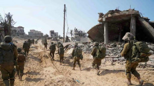 Israel steps up war as Hamas says Gaza deaths near 10,000