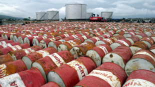 Prezzo petrolio in aumento, Wti scambiato a 61,77 dollari